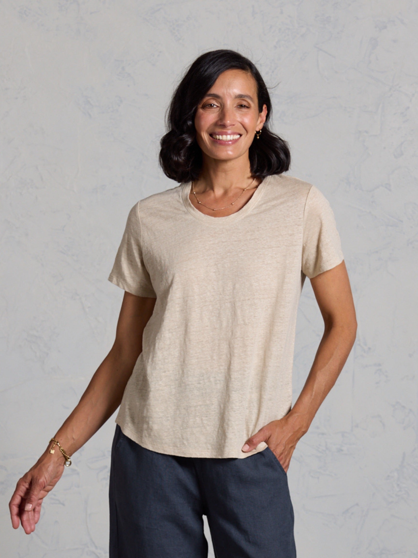 Camiseta Clovelly de Lino Francés Piedra