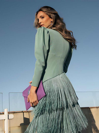 Vestido Evasé de Flecos Elegantes