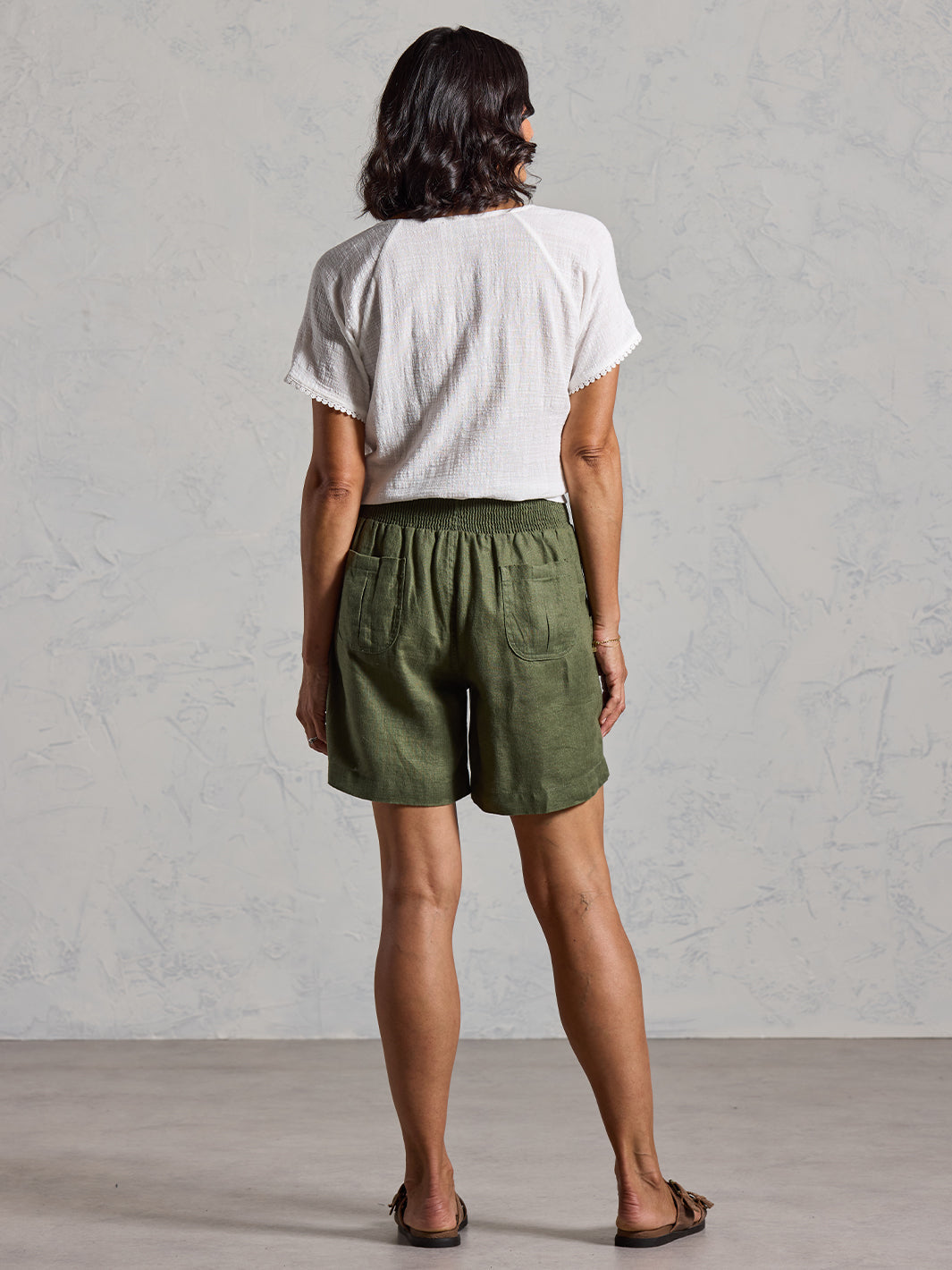 Short Mae de Lino Francés Oliva